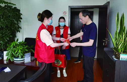 “晶心·伴我行”幫扶計(jì)劃|濃濃端午情 慰問(wèn)暖人心
